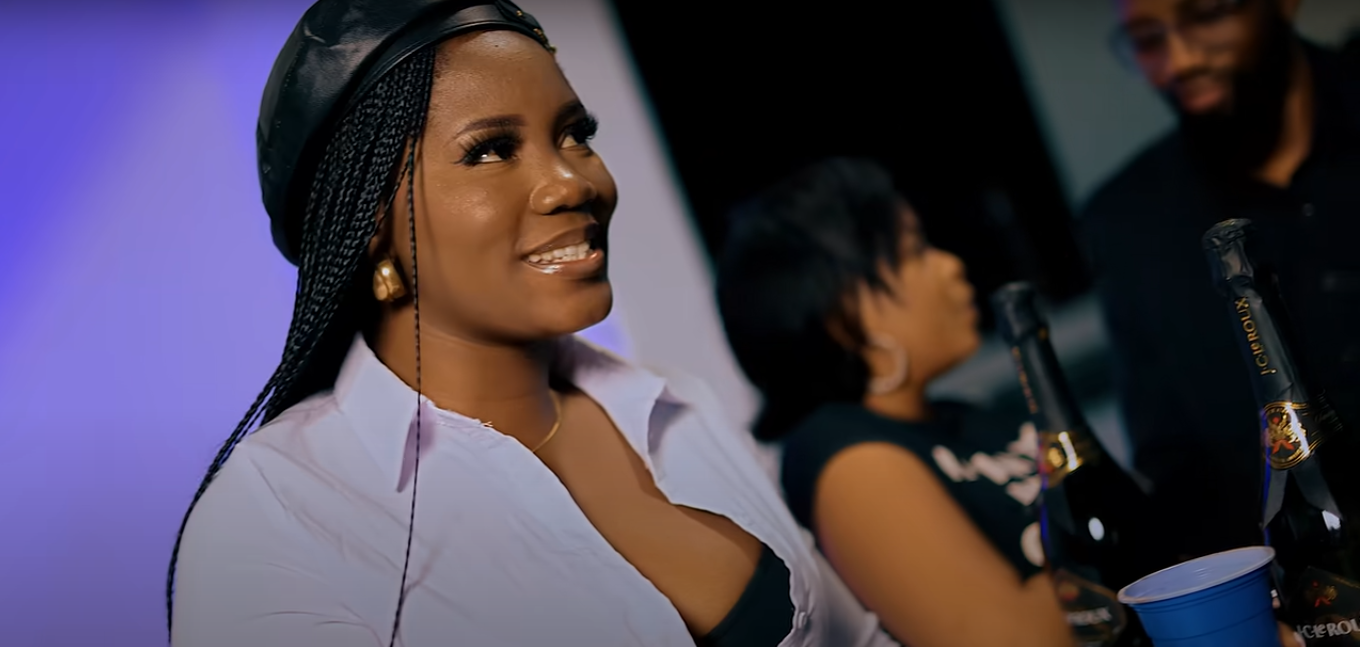 Dizmo ft. Yo Maps – Teti (Official Music Video)